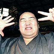 見よ!満面の笑み! 朝青龍.jpg